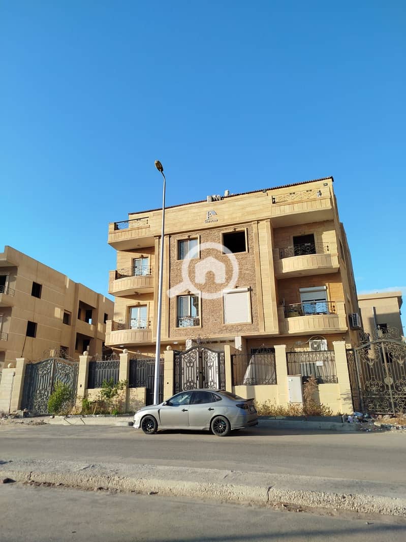 4 d4f1aa03-bd63-44ca-a0c7-250cfd25650b. jpg