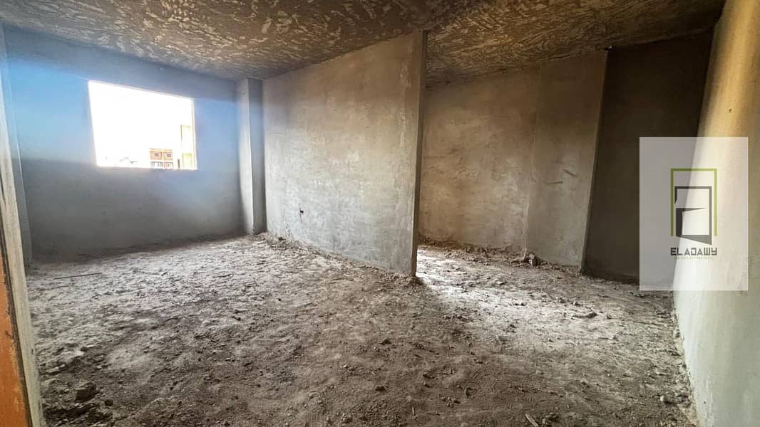 10 4097f866-f5af-43a2-9ac7-69aa218edcba. jpg