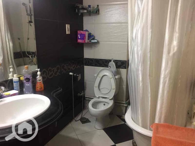 7 bf7efeac-0cc5-4bb2-a818-1cfc2a3faf9b. jpg