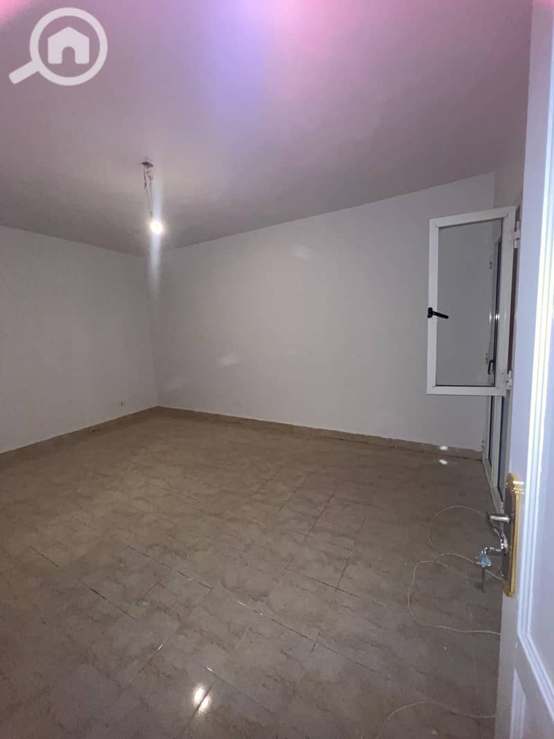 4 5994e62a-187f-47b3-9af4-c117c88eafea. jpeg