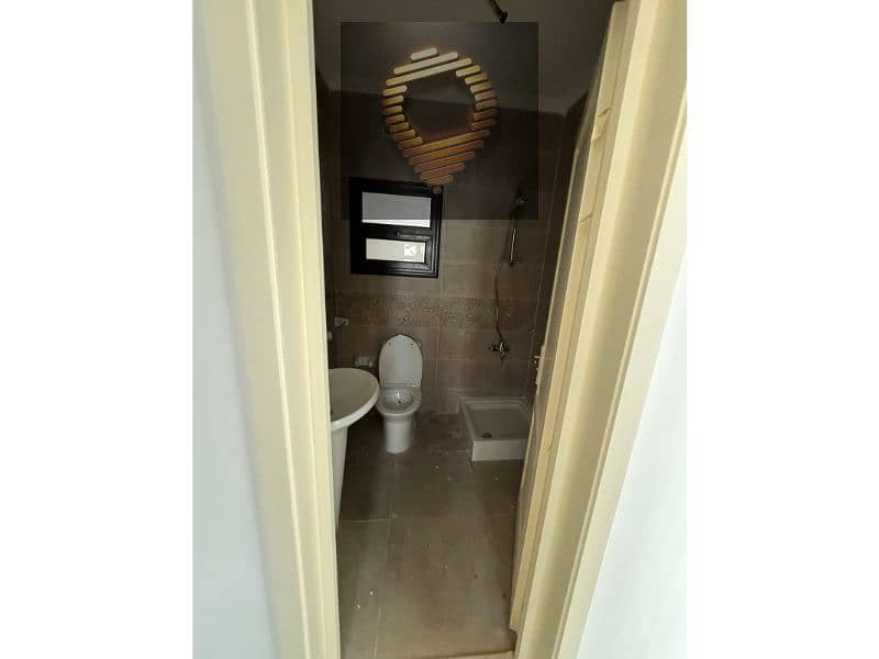 8 WhatsApp Image 2025-12-13 at 16.48. 37_6e840875. jpg