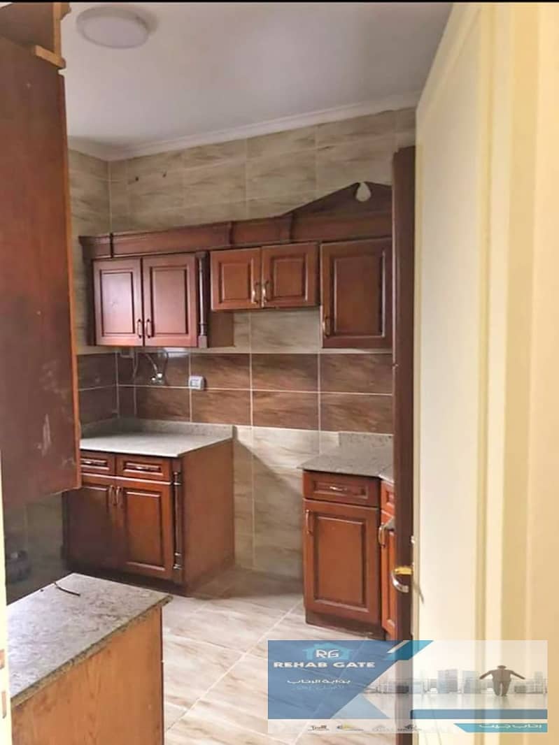 14 d9e50c0d-90dd-4e13-bf71-8eac3fd3aba1. jpg