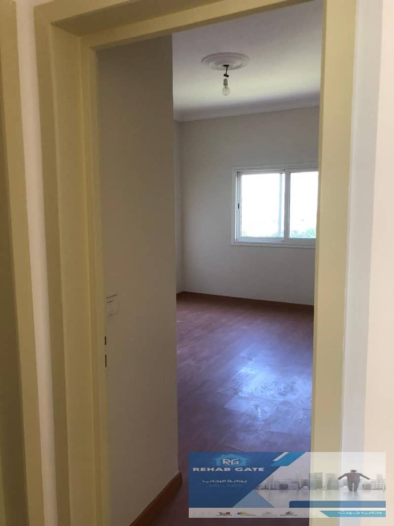 15 d41c5c45-80f3-4115-9aa6-b0b8e6eee82f. jpg