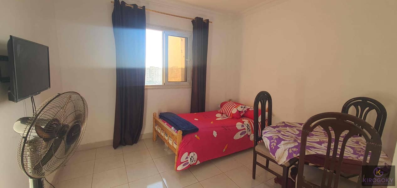 8 04445884-2d28-425b-81e4-7e5c09a41b62. jpg