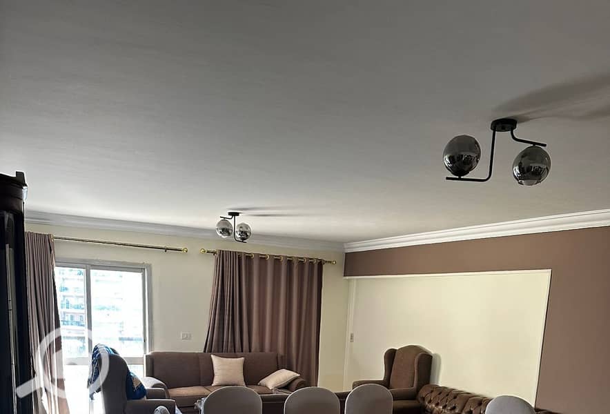 4 7fa13d9c-5bb6-4683-adb6-b885ccabca76. jpeg