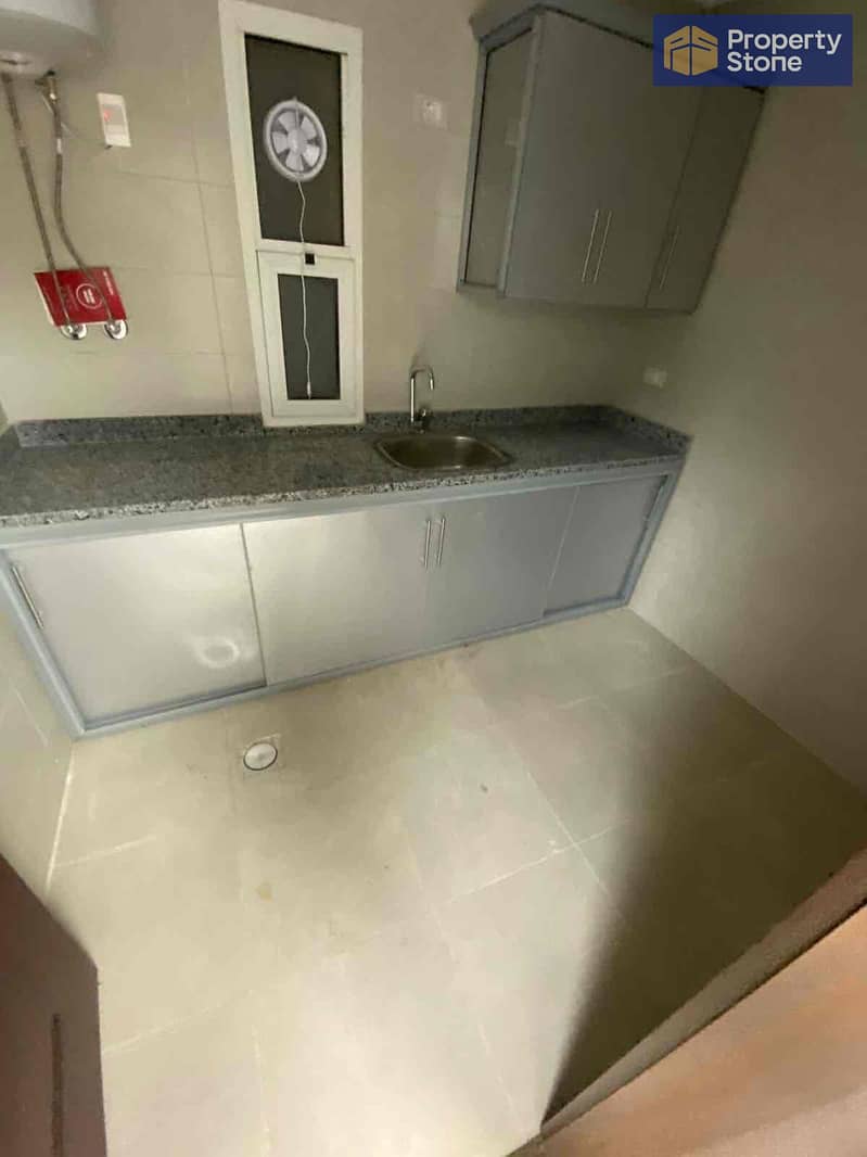 3 7002163f-f19a-47ea-a48a-ec751e603764. jpg