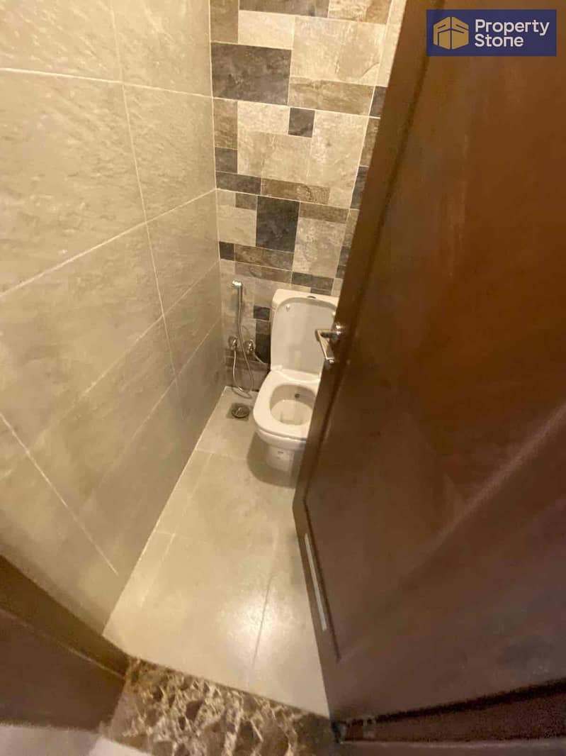 8 f37c6c45-aeb1-4681-abe9-a9996b010edb. jpg