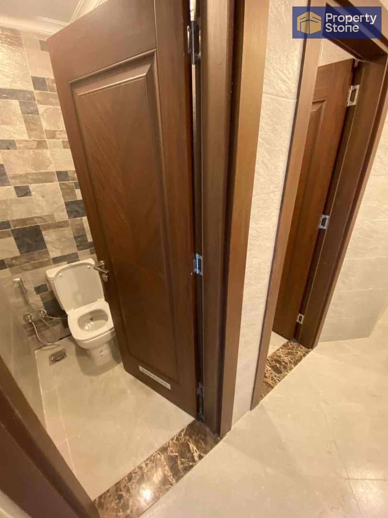 13 978d7aa0-f47e-423f-8d79-b1fc84d28419. jpg