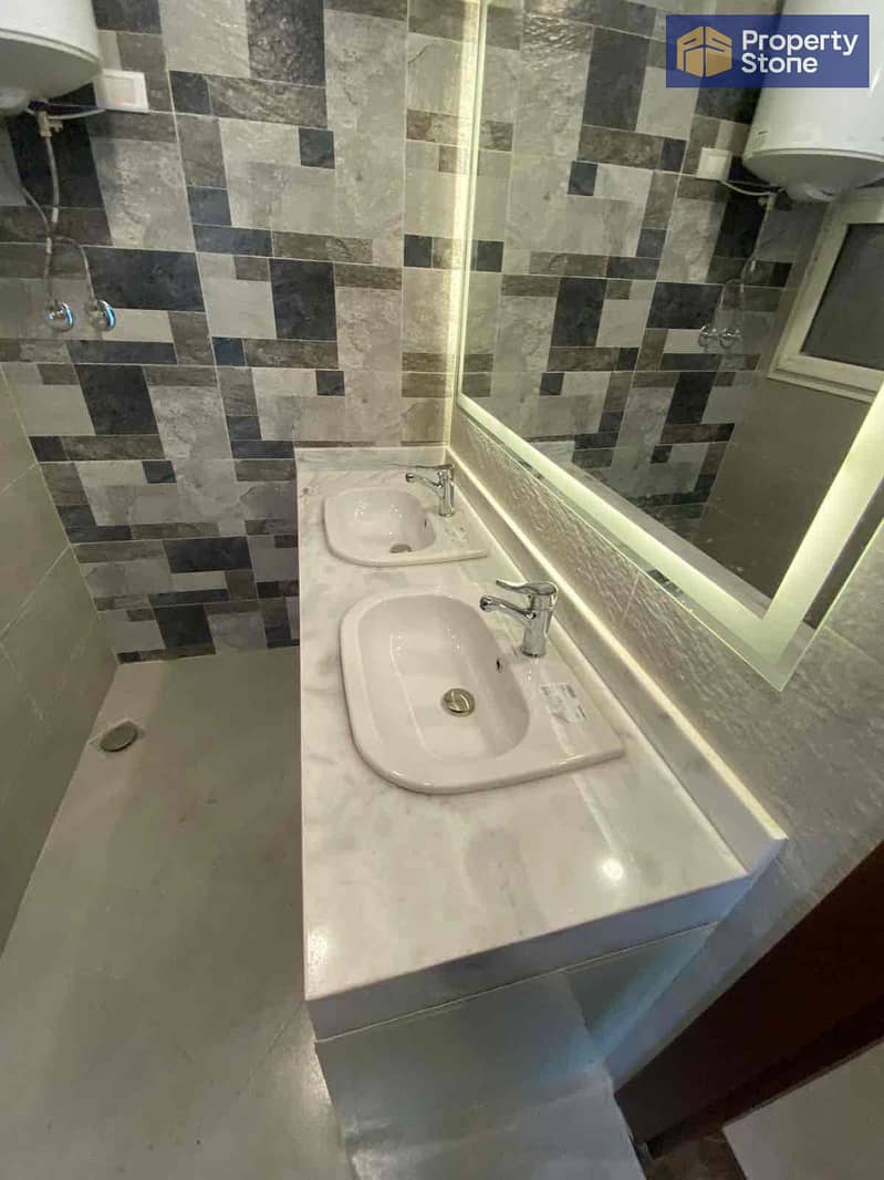 15 2d64c6c8-23c1-4caf-8924-4d18adda290b. jpg