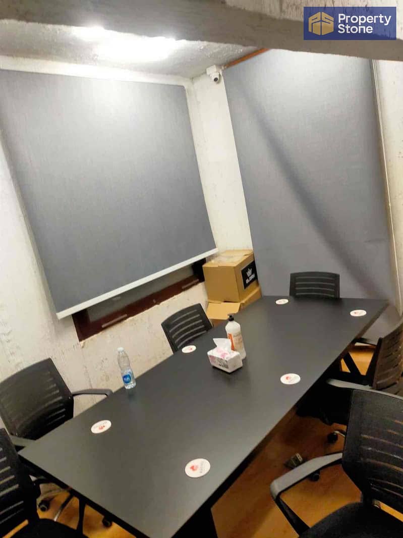 17 8b25ee74-baf0-40d5-a1e5-0eab33f85802. jpg