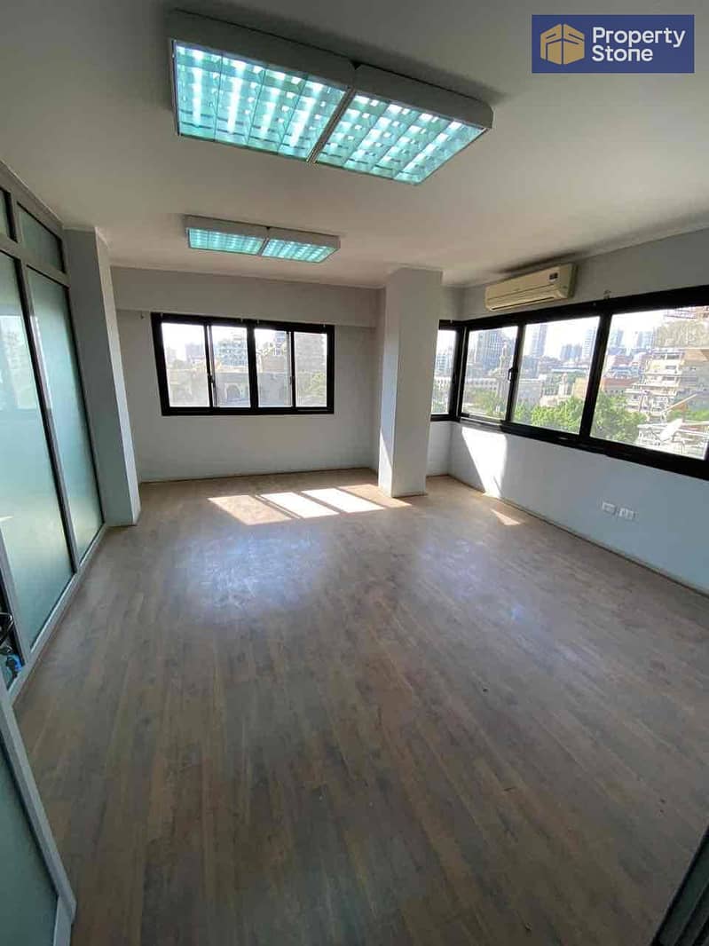 2 d2cb96b6-e190-4eac-943d-c2ab9aa43fef. jpg