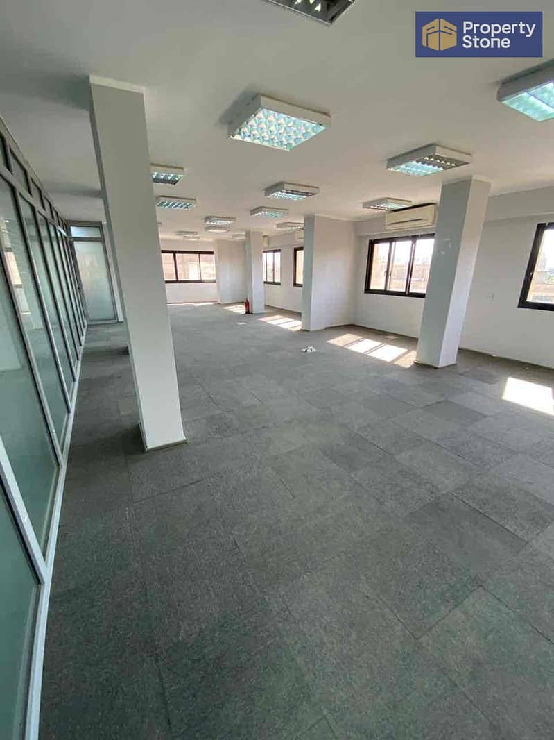 4 72e83aca-5bdb-46b1-a23d-07d191857057. jpg