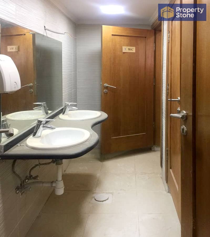 6 a0b5f6cd-0b75-4fc3-9e92-4c7410a70e68. jpg