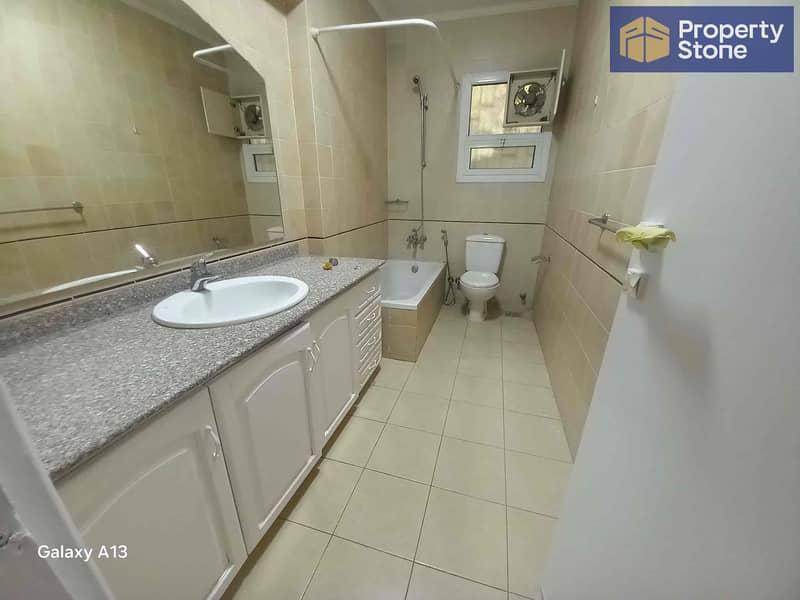 13 b2dbce33-0cea-43be-893a-32230726fed2. jpg