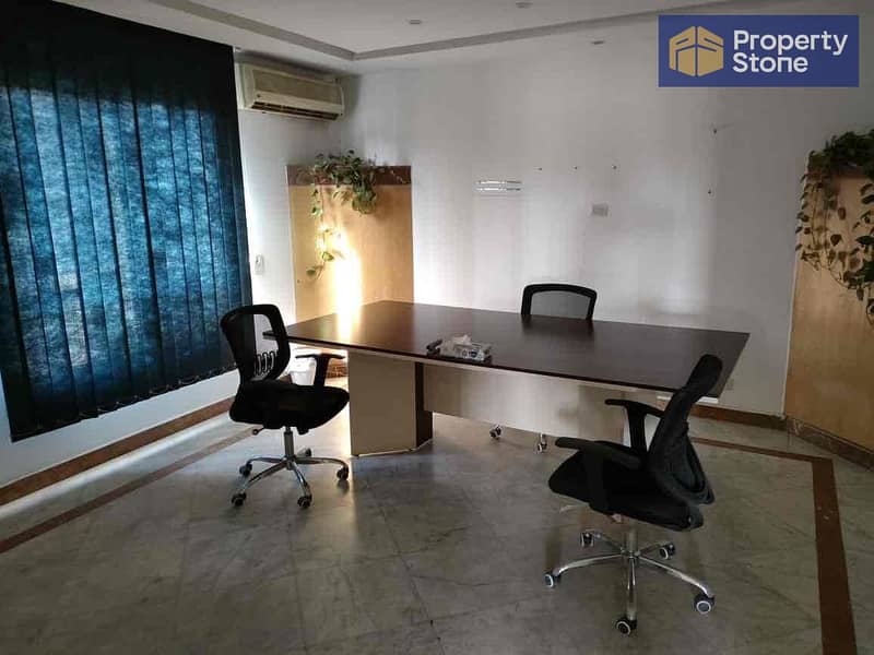 13 98e4a332-040b-4cbc-9cf8-e452e05eb939. jpg