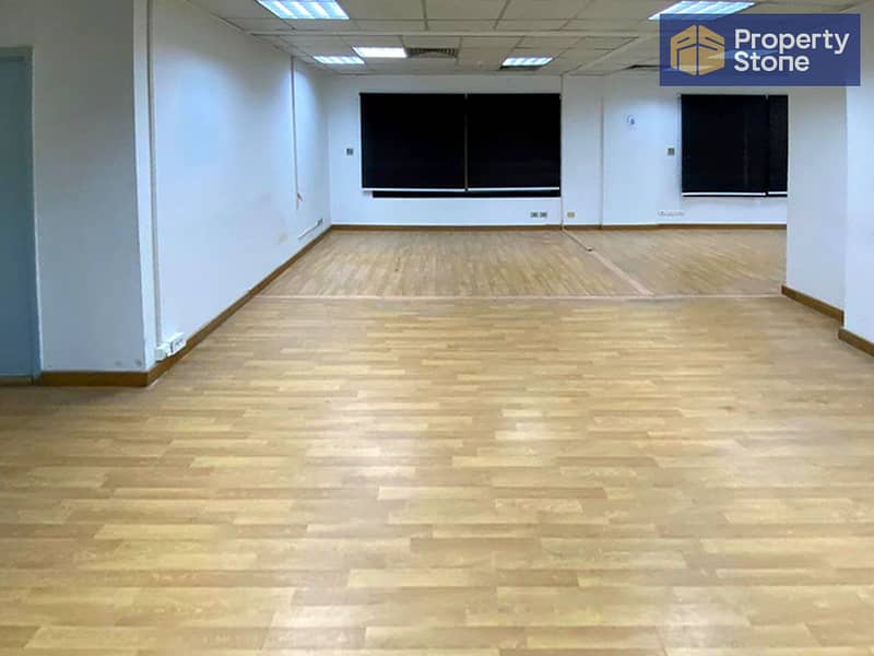 7 8a5c3209-7693-4ee2-b8db-142dee24a1cd. jpg