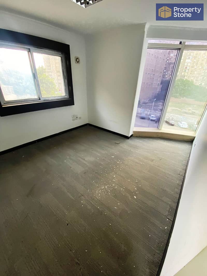 17 WhatsApp Image 2025-10-23 at 5.27. 47 PM (2). jpeg