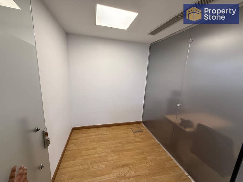 9 WhatsApp Image 2025-10-30 at 4.57. 00 PM (4). jpeg