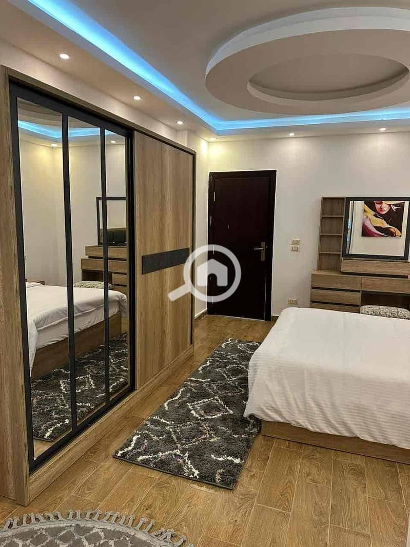 9 9021e533-66fd-40c8-8a66-9c77d327cebb. jpg