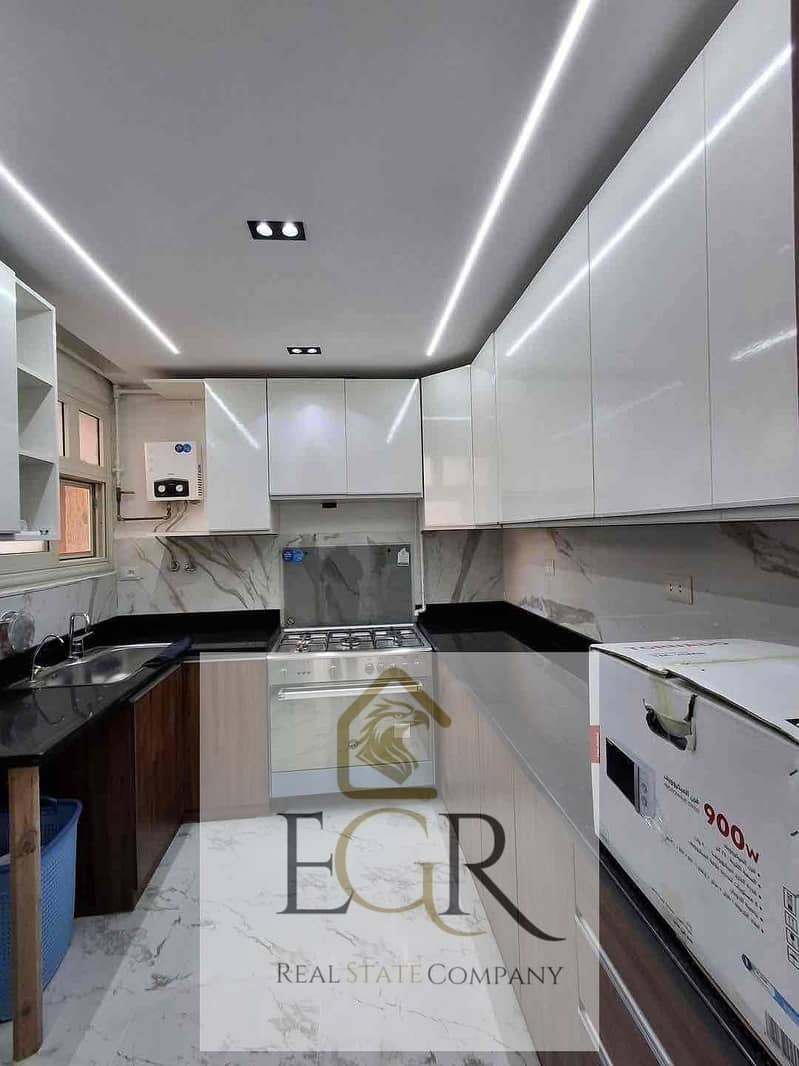 10 9011e812-b7bf-4b5e-9135-92730a1a5039. jpg