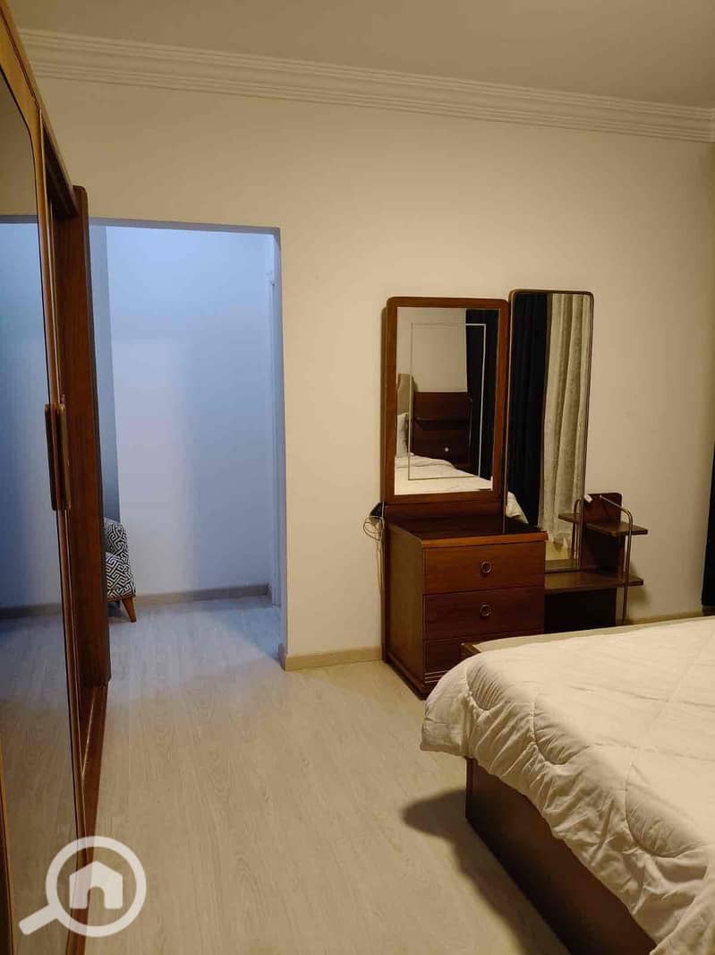 17 921d0675-210e-463f-8520-e15c378cbd59. jpg