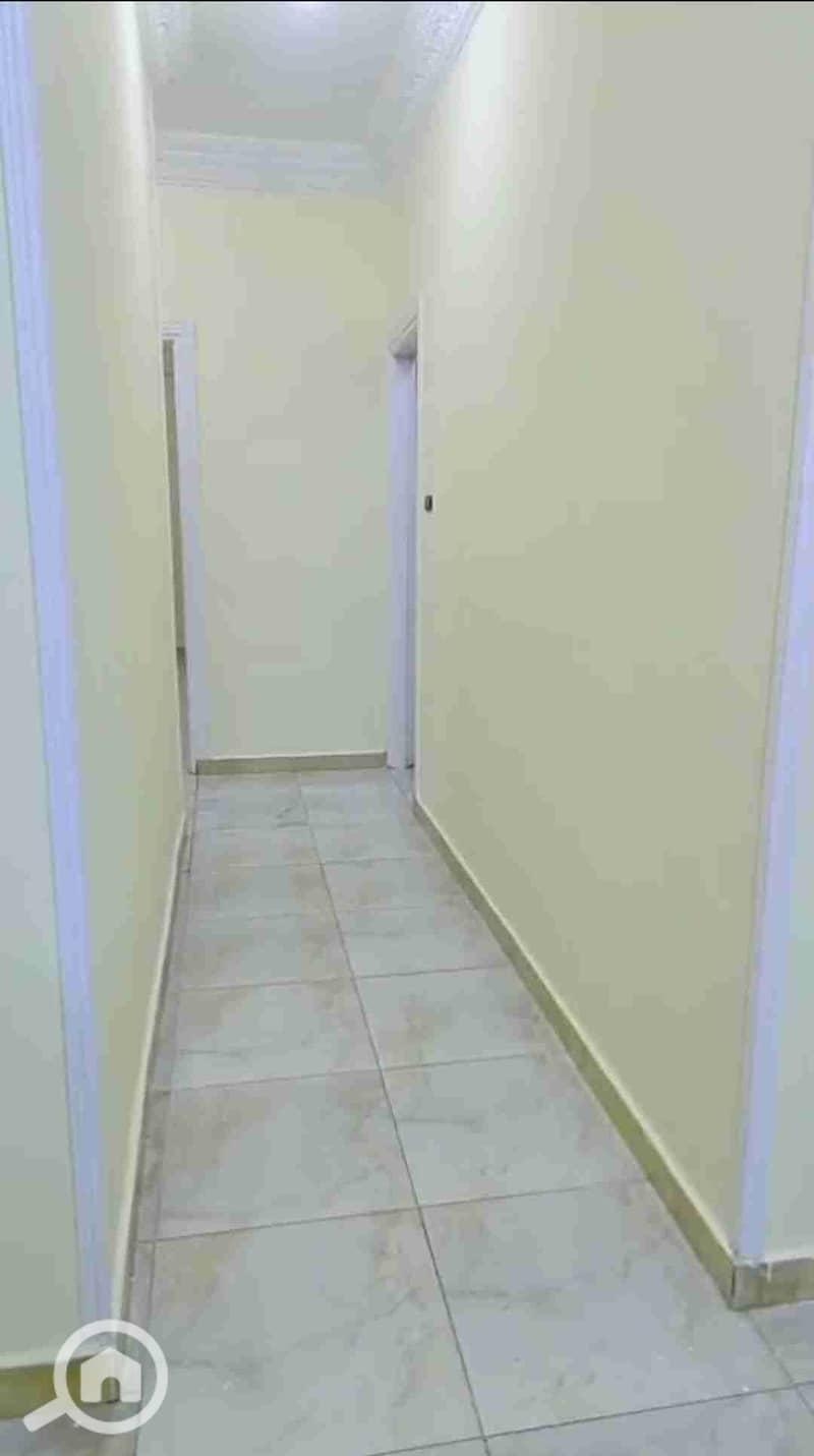 1000743605. jpg 1000743605. jpg