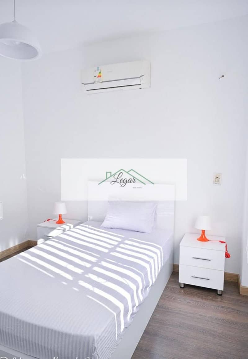 8 bb7f47fd-0326-4bd2-ab29-04efd8006037. jpg