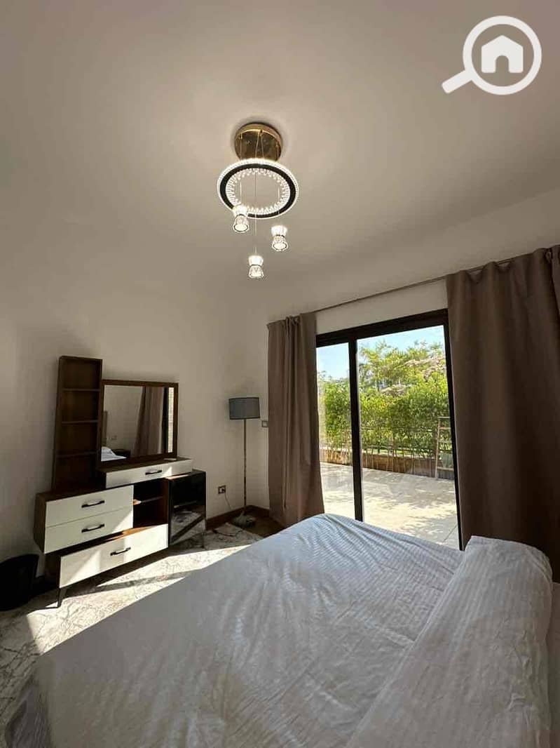 13 b2551c0b-1db8-494f-8666-b5fd9cc1f29b. jpg