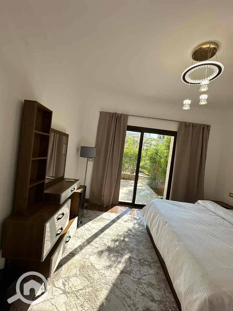 15 b3f9604d-7051-4597-b263-9d5b7e04ad23. jpg