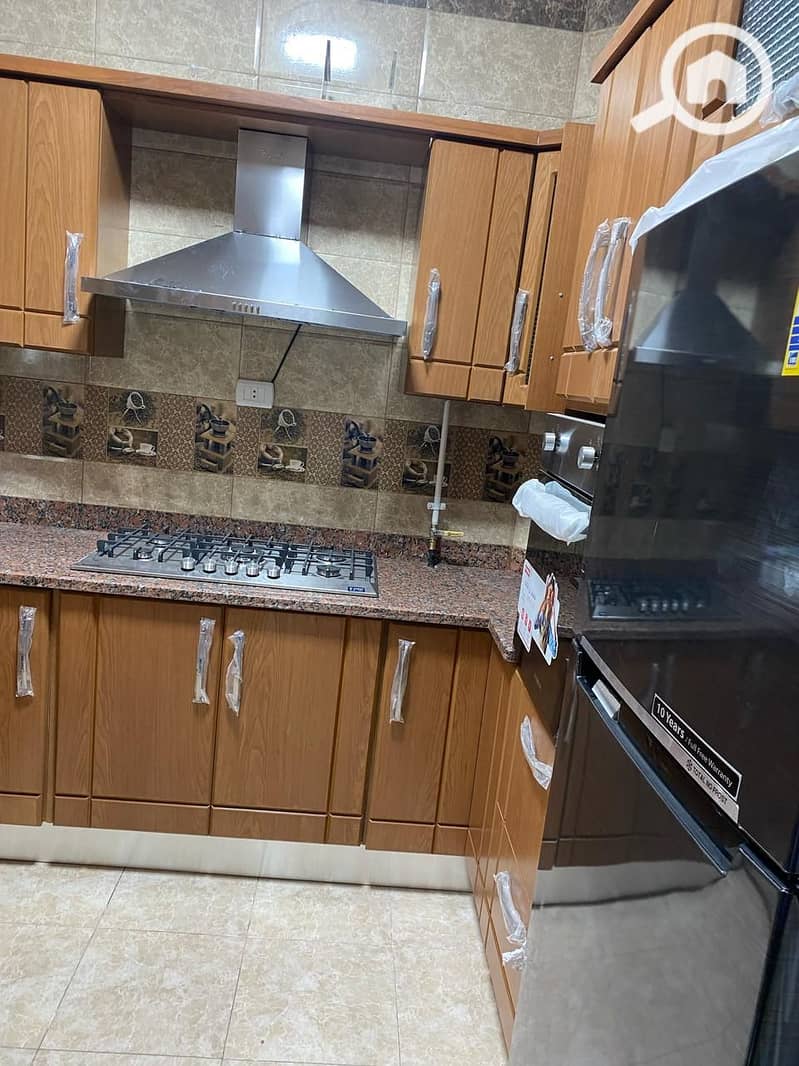 11 f8de33b9-92b5-4ad0-b8c9-65cafc11408f. jpg