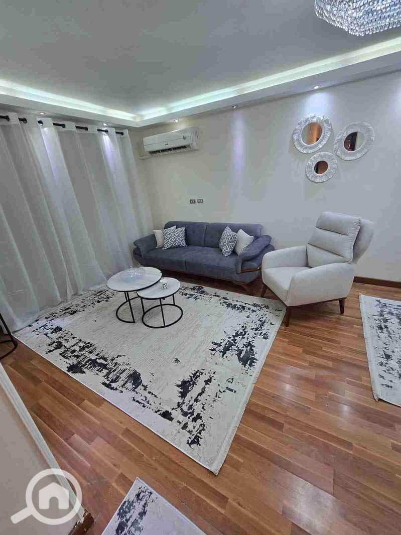 1000501504. jpg 1000501504. jpg