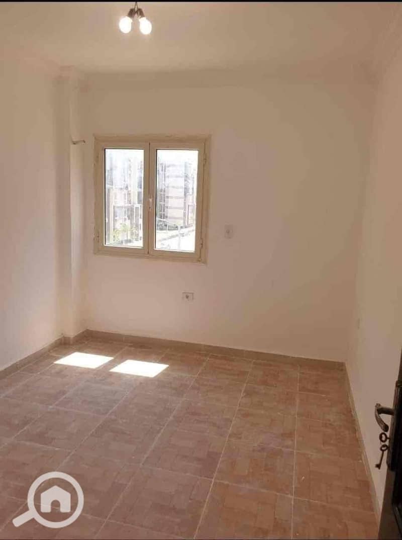 4 7fe74f48-1018-4809-8da9-bb204dd114fe. jpg