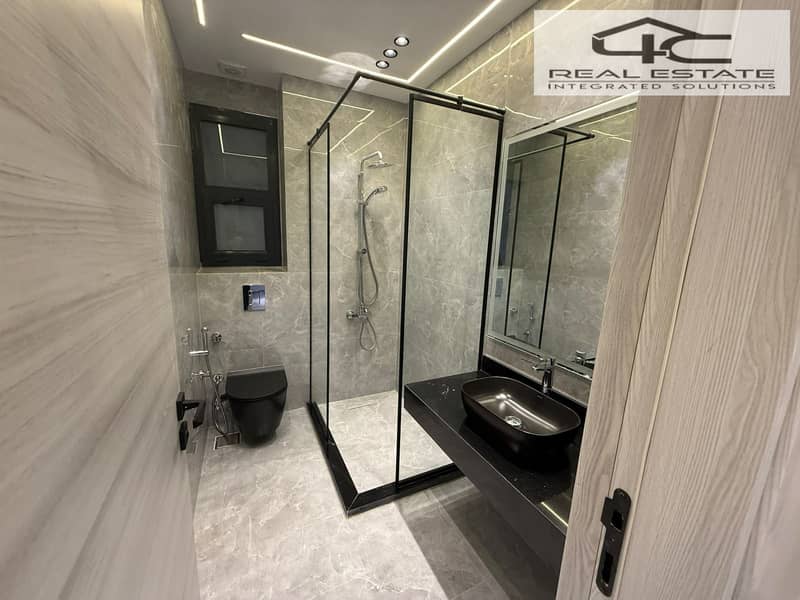 6 WhatsApp Image 2025-12-13 at 15.41. 28 (2). jpeg