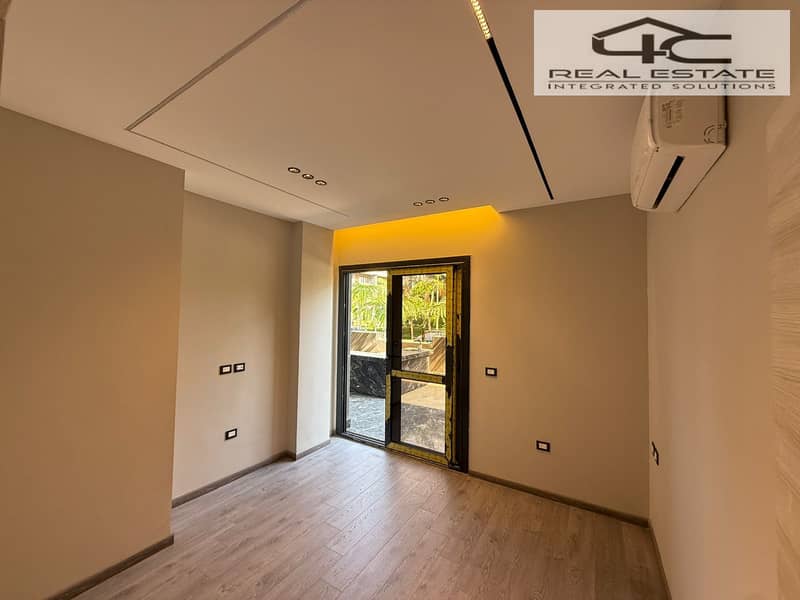 19 WhatsApp Image 2025-12-13 at 15.41. 36 (2). jpeg