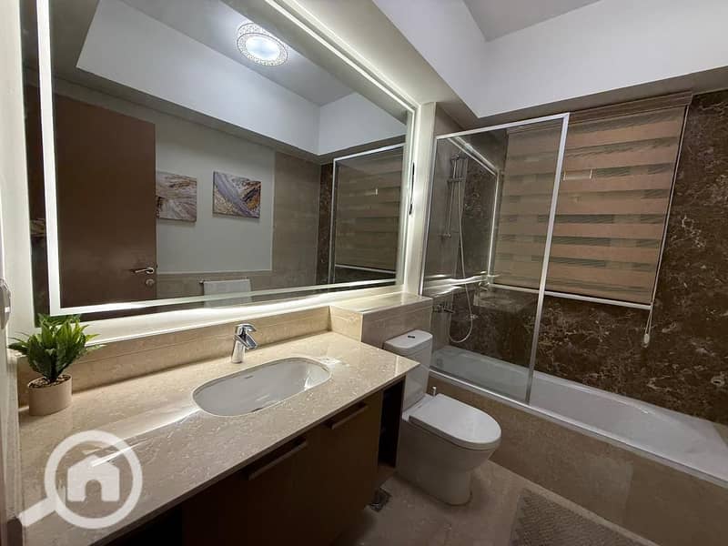 3 2a540ac9-4ede-48a8-90ae-10044a58a14d. jpg