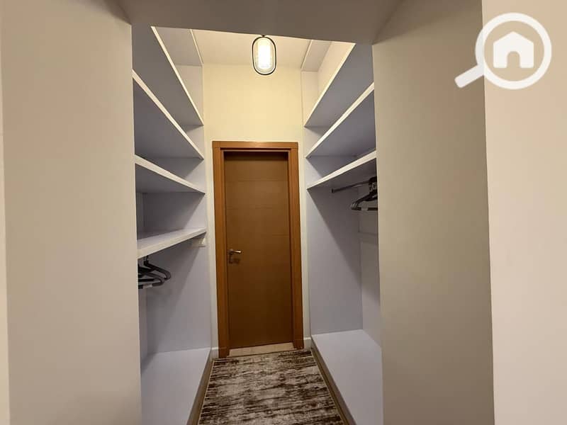 11 6586da01-d6c4-41cb-9aef-e0c3e82b074c. jpg