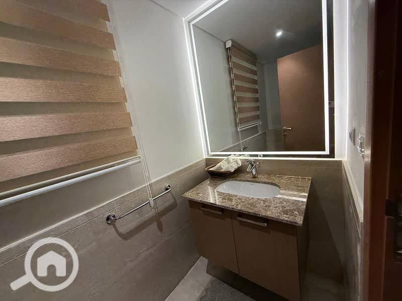 13 a042ec2d-b39e-4e0f-8337-1480a2f6b018. jpg