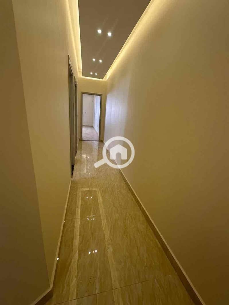 3 fb6d640f-4ad9-4a85-9e6d-1a830c1faa46. jpg