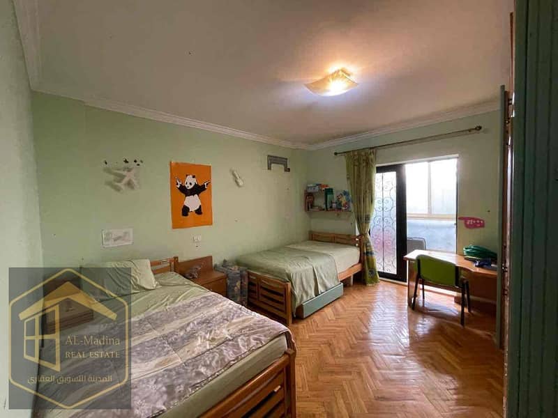 4 c4ae27c7-3ea2-4713-af08-81d7a75d1e90. jpg