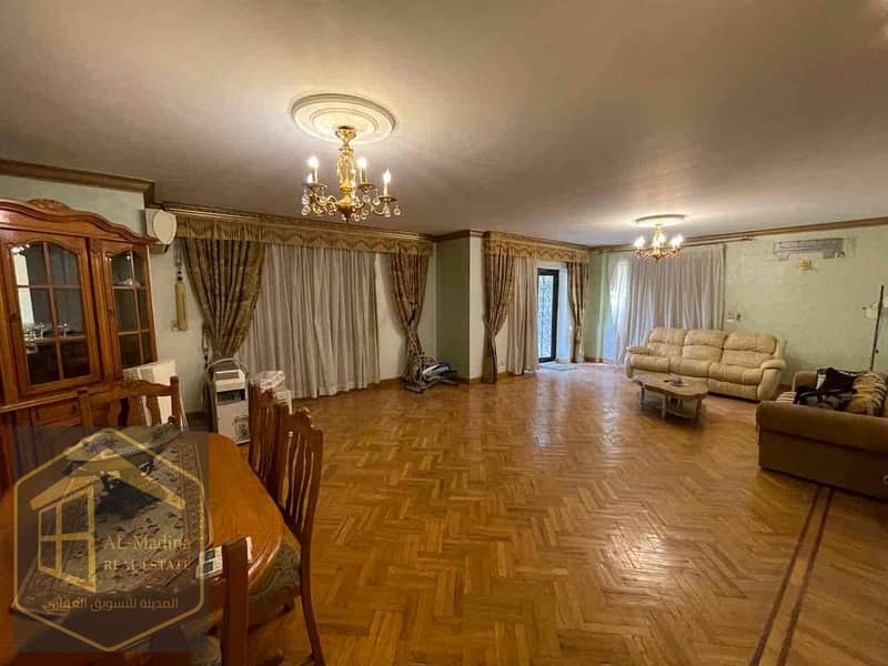 10 9398f775-930a-4a58-a1f7-c24e6e40f2ef. jpg