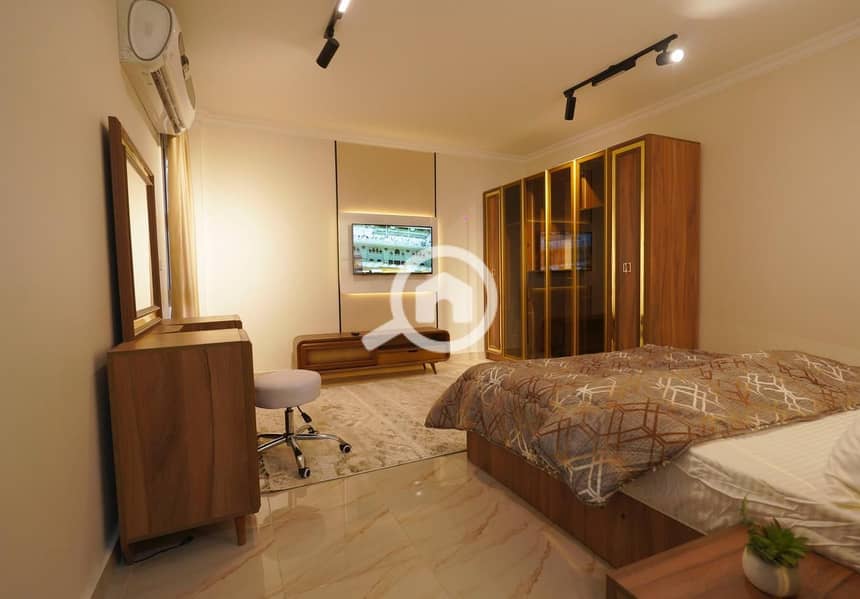 6 53f555bb-b280-473a-8e98-d953418c8fd4. jpeg