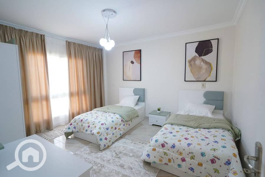 9 b7c5af79-8880-47dd-a09e-16d6937f3b52. jpeg