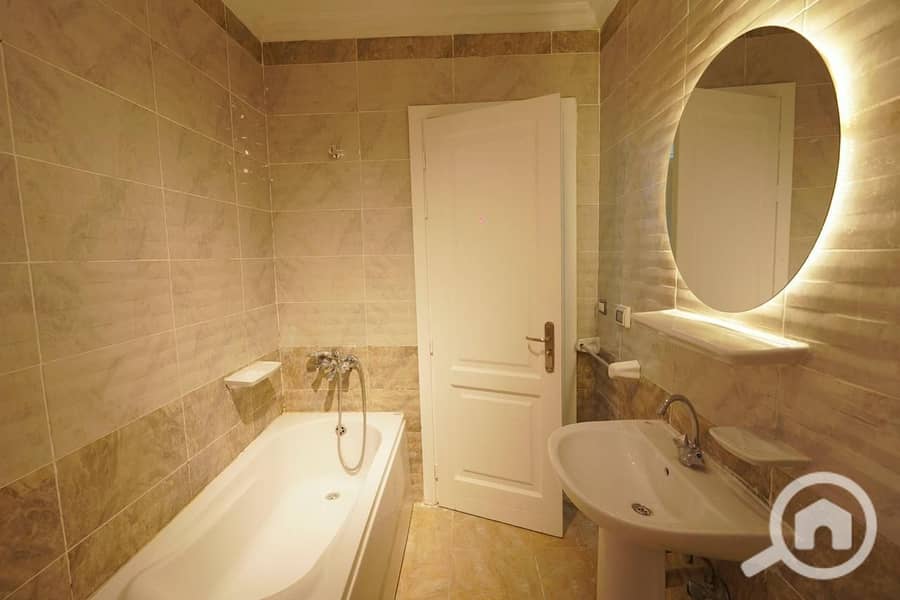 10 ef172a55-26ce-4854-b973-a3200ebb1a27. jpeg