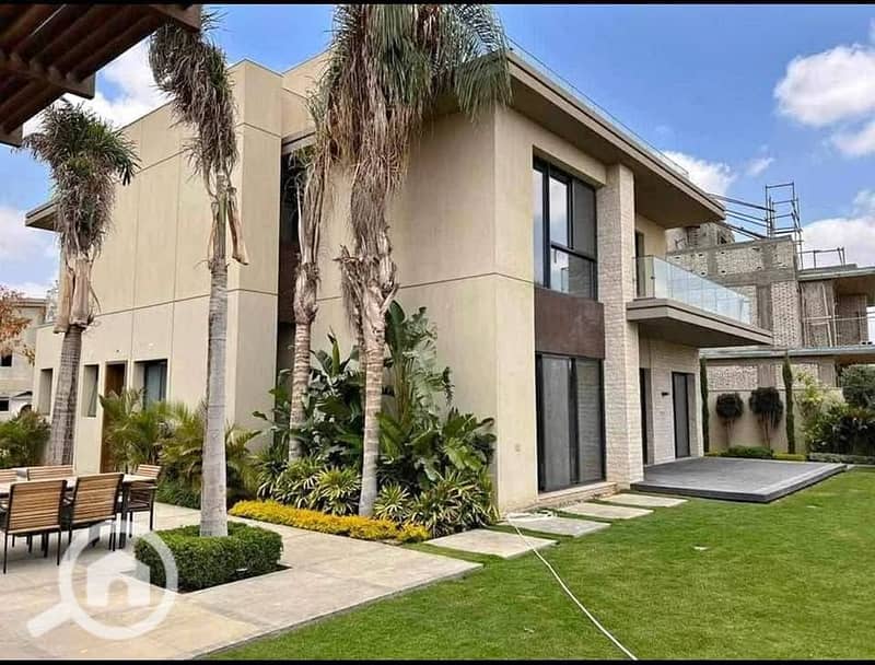 8 587243272_1808484656474184_6371372359737829502_n. jpg