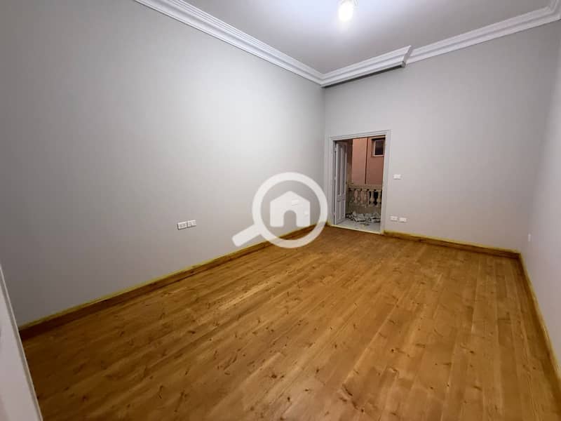 8 motion_photo_6366769373849907086. jpg