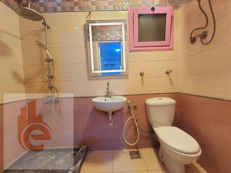 16 8f4ace07-8bd1-4423-be19-ddd27db9e883. jpg