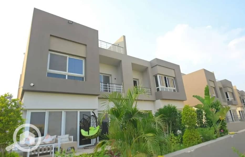 7 8353923-a58fbo_1400x900. jpg