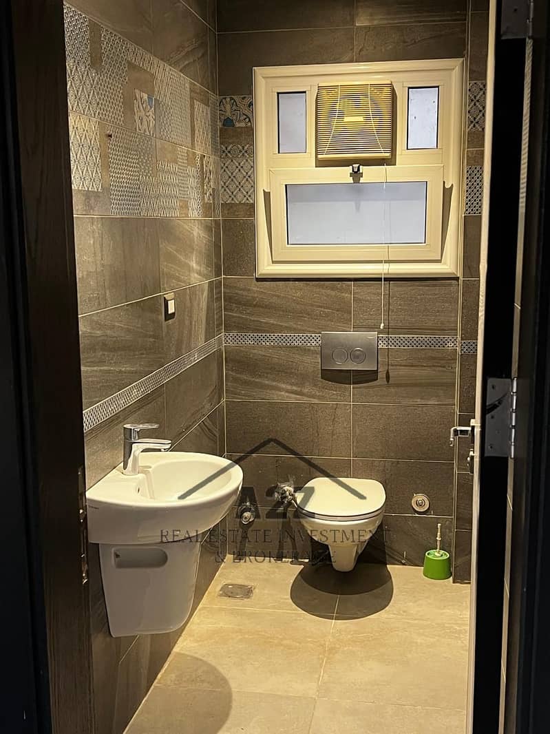 9 WhatsApp Image 2025-12-05 at 4.09. 20 PM. jpeg