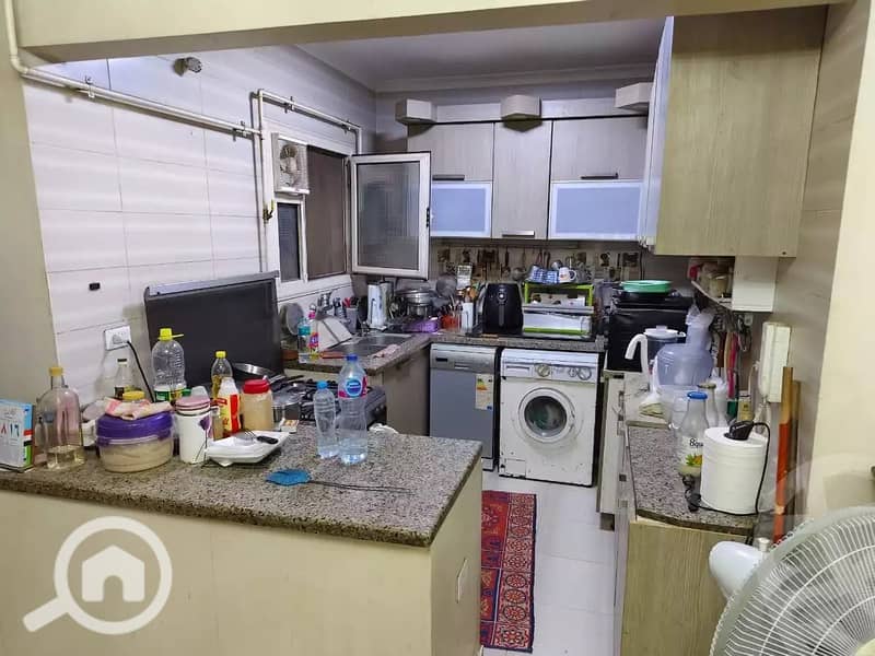 6 24b6fd25f82d4979bc6d2dd40291ee1c. jpg