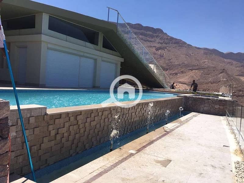 10 de4d9c7b-7c23-455c-a872-6798f500eef1. jpeg